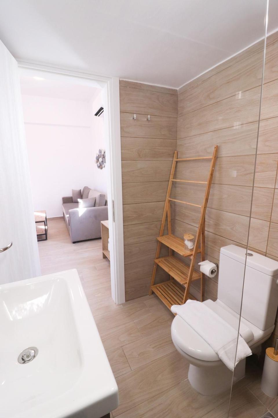 Emilia Suites Ermoúpoli Eksteriør bilde