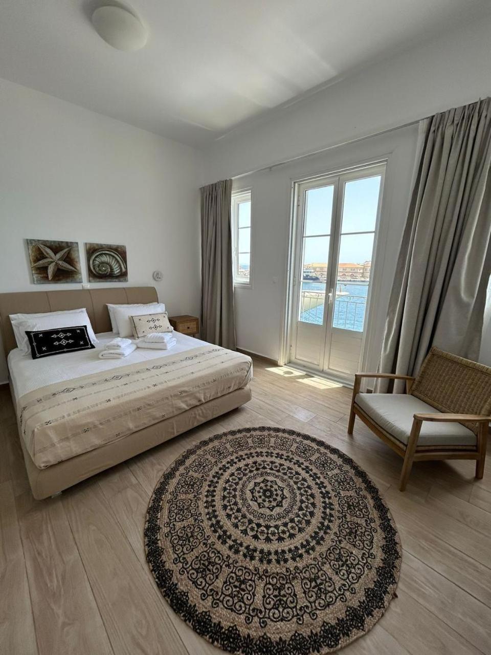 Emilia Suites Ermoúpoli Eksteriør bilde
